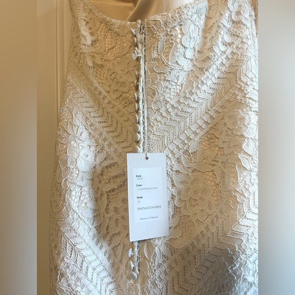 NWT Lillian West sweetheart mermaid lace size 8 wedding gown in champagne/ivory. - Picture 11 of 15